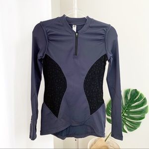 NWOT Vimmia Workout Long Sleeve Zip Up Top